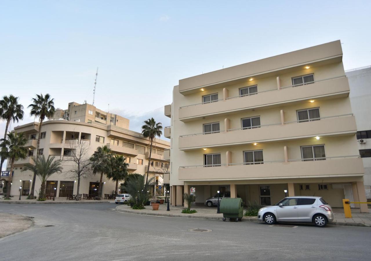 Elysso Apartments Lárnaca Exterior foto